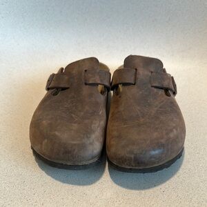 Womens Brown Leather Slip-On Birkenstocks